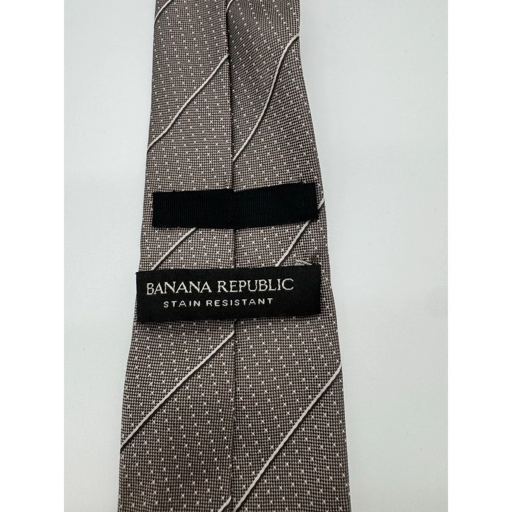 Banana Republic Silk Blend Tie Brown Tan Diagonal Stripe Stain Resistant Classic